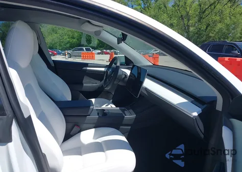 2023 Tesla Model Y Awd/Long Range Dual Motor All-Wheel Drive from USA, damaged, VIN 7SAYGAEE2PF642162